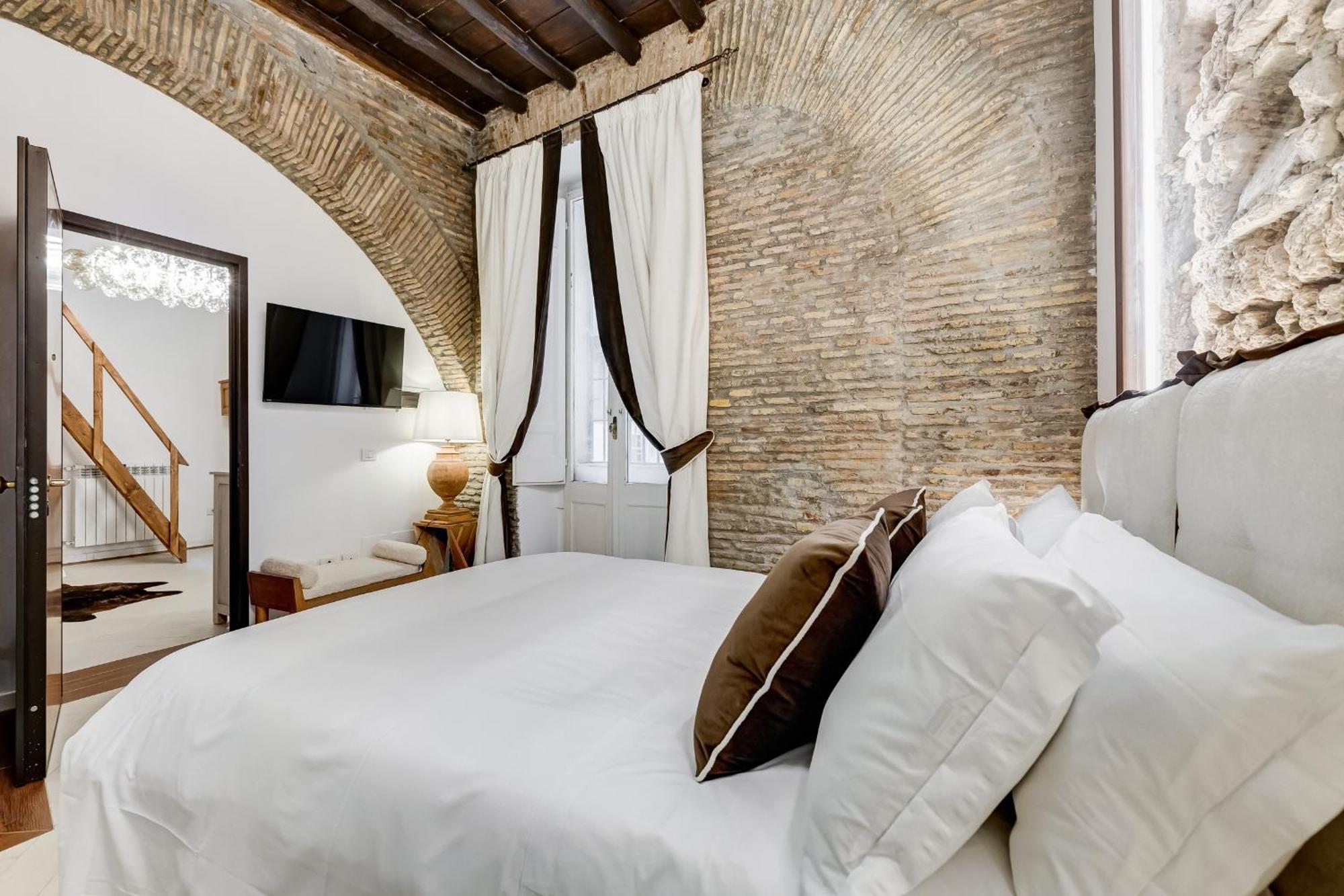 New - 8 People Romedreamhome Apartment Rom