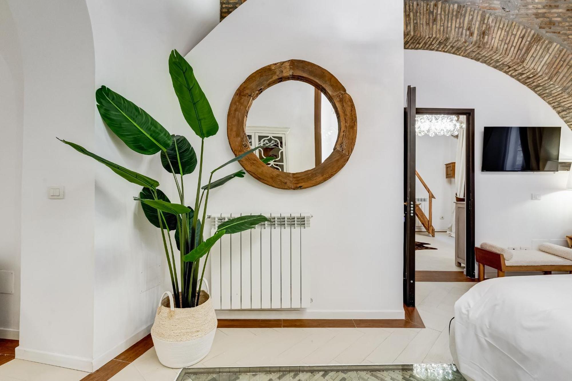 New - 8 People Romedreamhome Rom