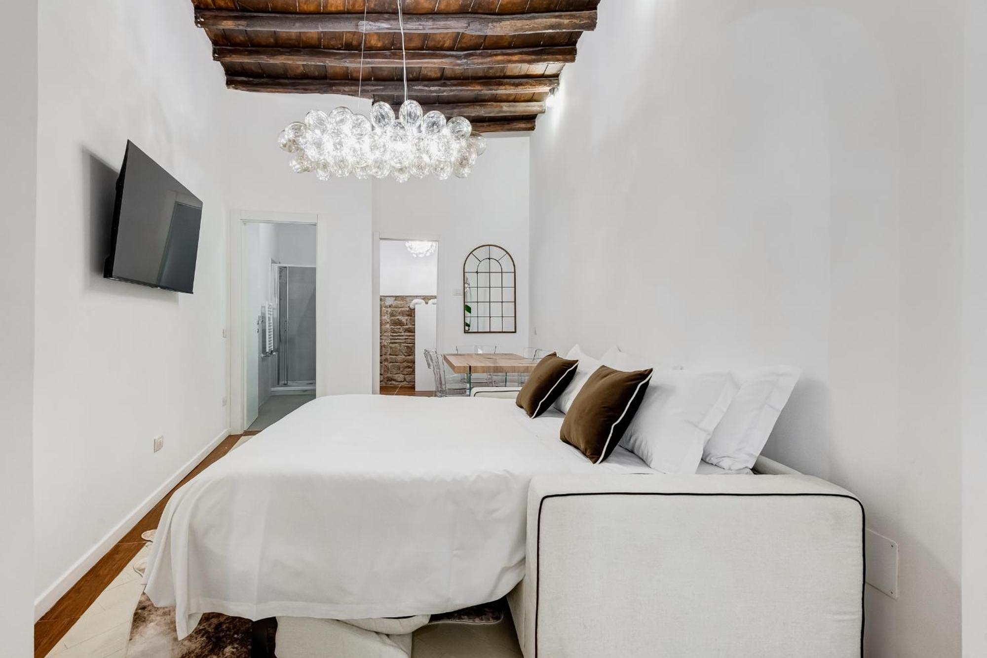 New - 8 People Romedreamhome Rom