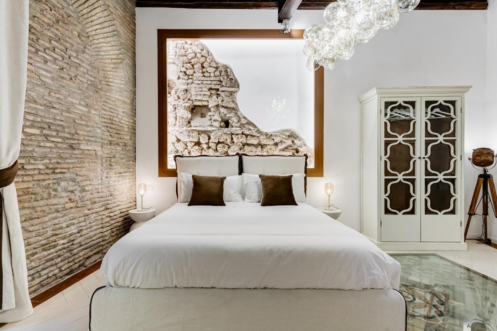 New - 8 People Romedreamhome Rom